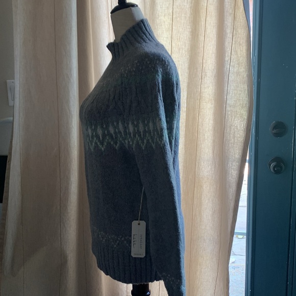 Artelier Nicole Miller Fate aisle cable sweater. - Picture 4 of 14